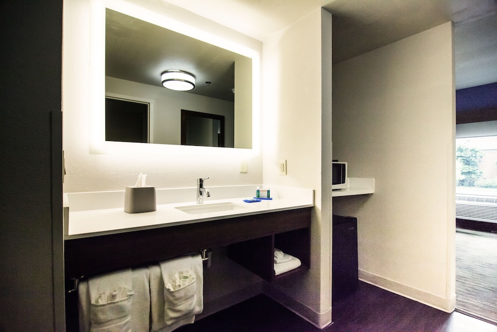 Holiday Inn Express & Suites Nashville Brentwood I 65 by IHG - photo 34