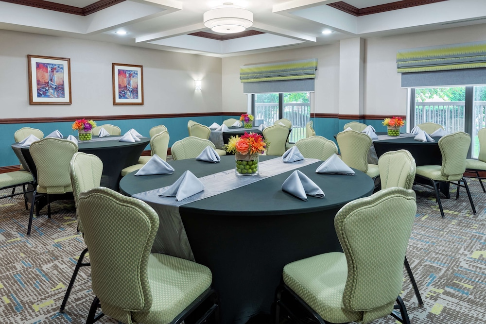 Hampton Inn South Plainfield Piscataway - photo 24
