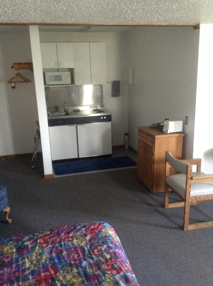 Marina Motel - photo 22