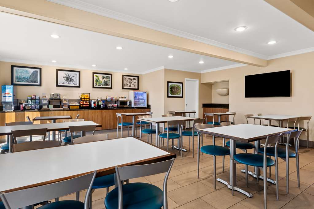 Best Western Date Tree Hotel - photo 3