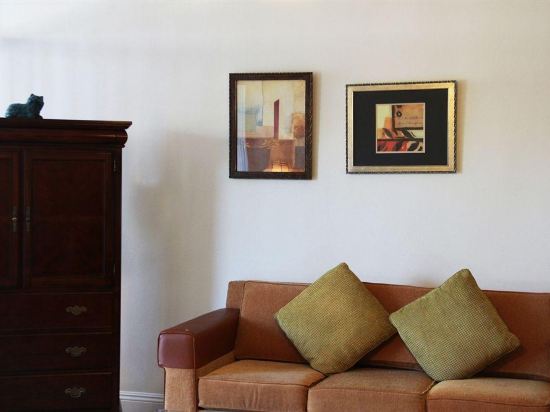 International Hotel and Suites - photo 8