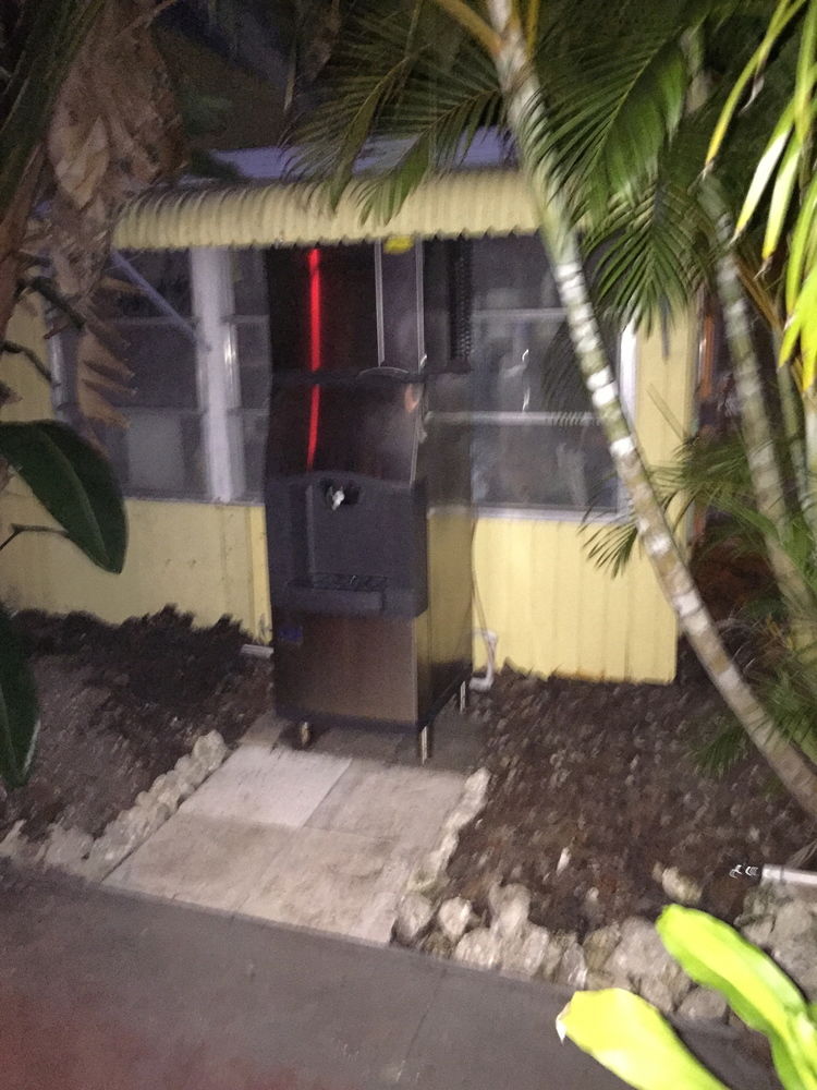 Amber Tides Motel - photo 64