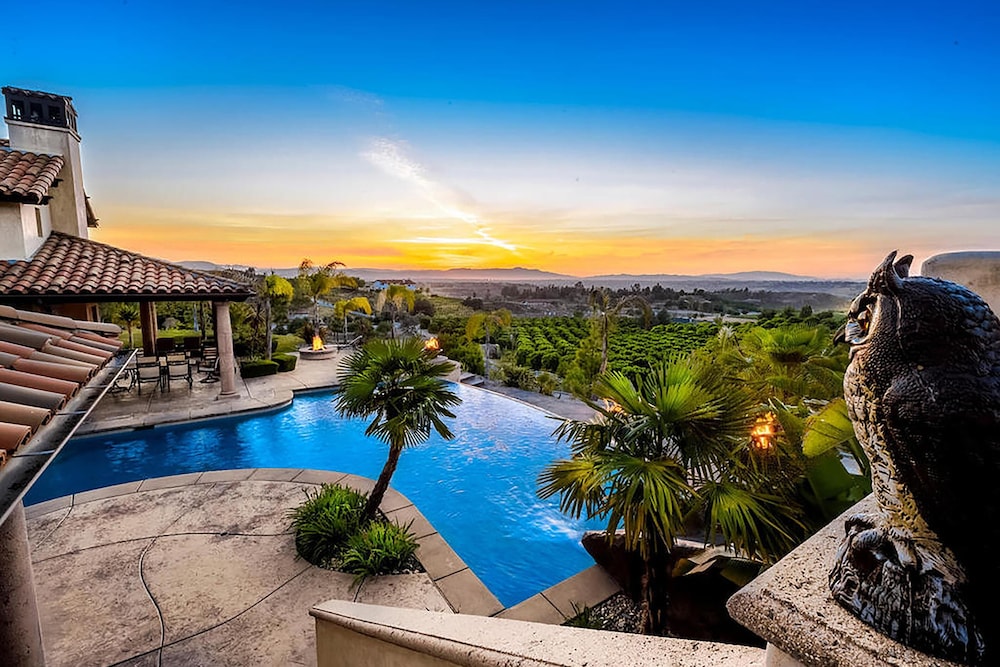 Owl's Nest by Avantstay Infinity Pool w Incredible Views - featured photo