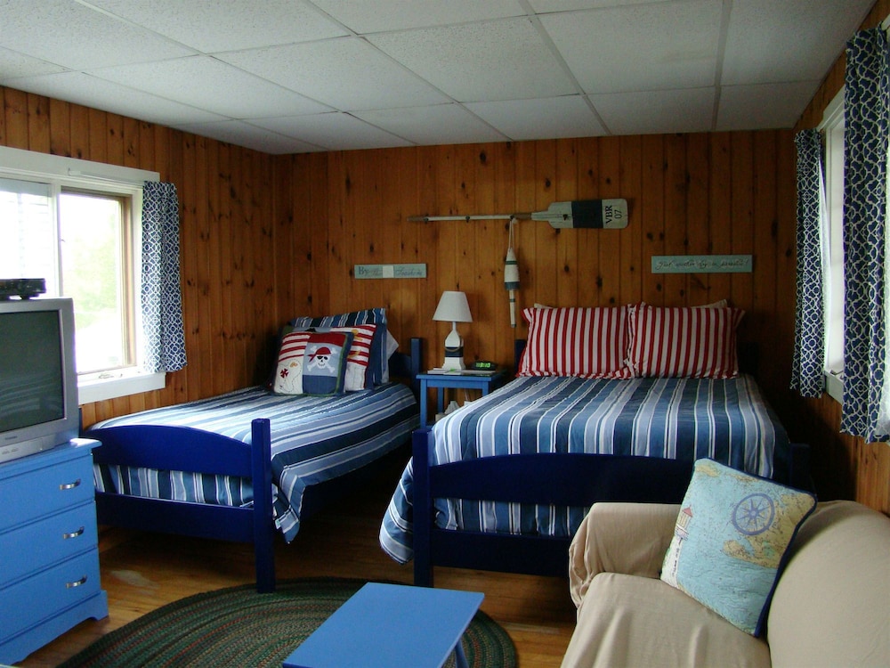 Bay Leaf Cottages & Bistro - photo 17
