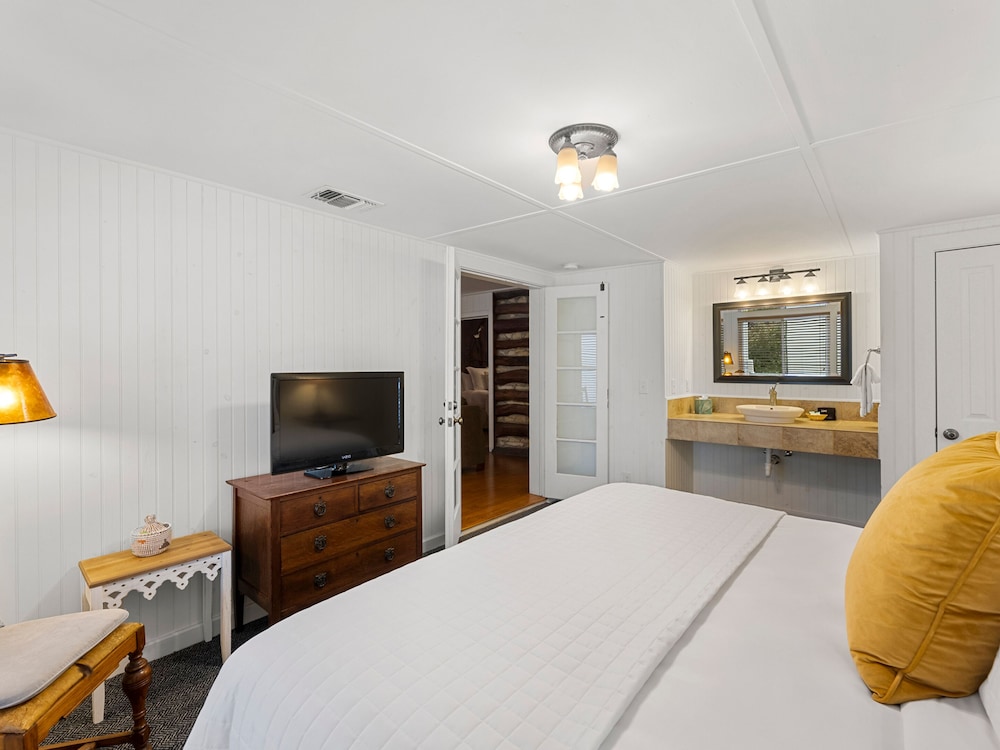 The Meyer Hotel - photo 26