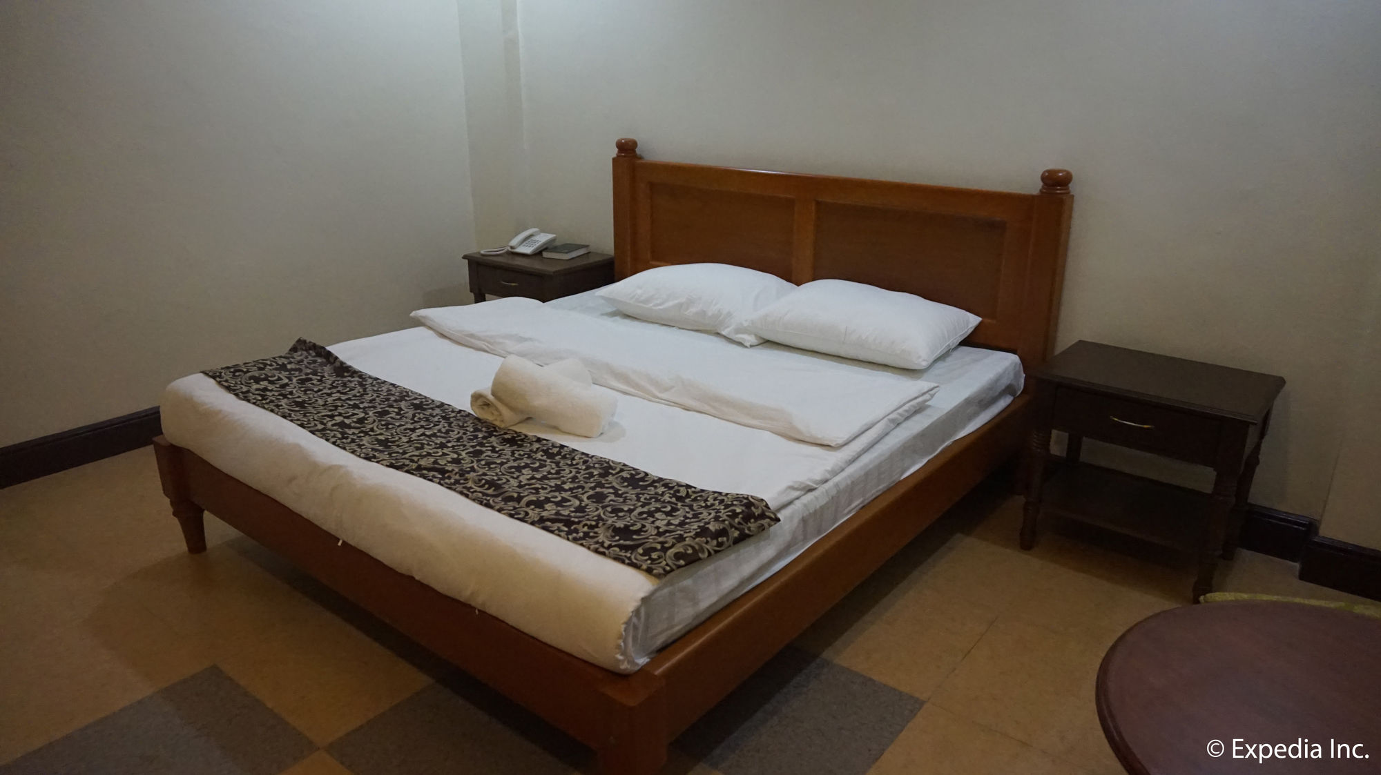 Vanna Hotel — Angeles City — photo 4