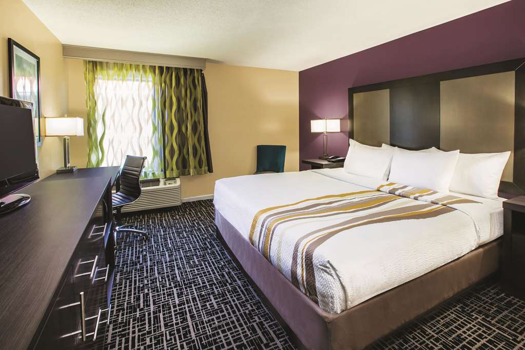 Spark by Hilton Waldorf - photo 59