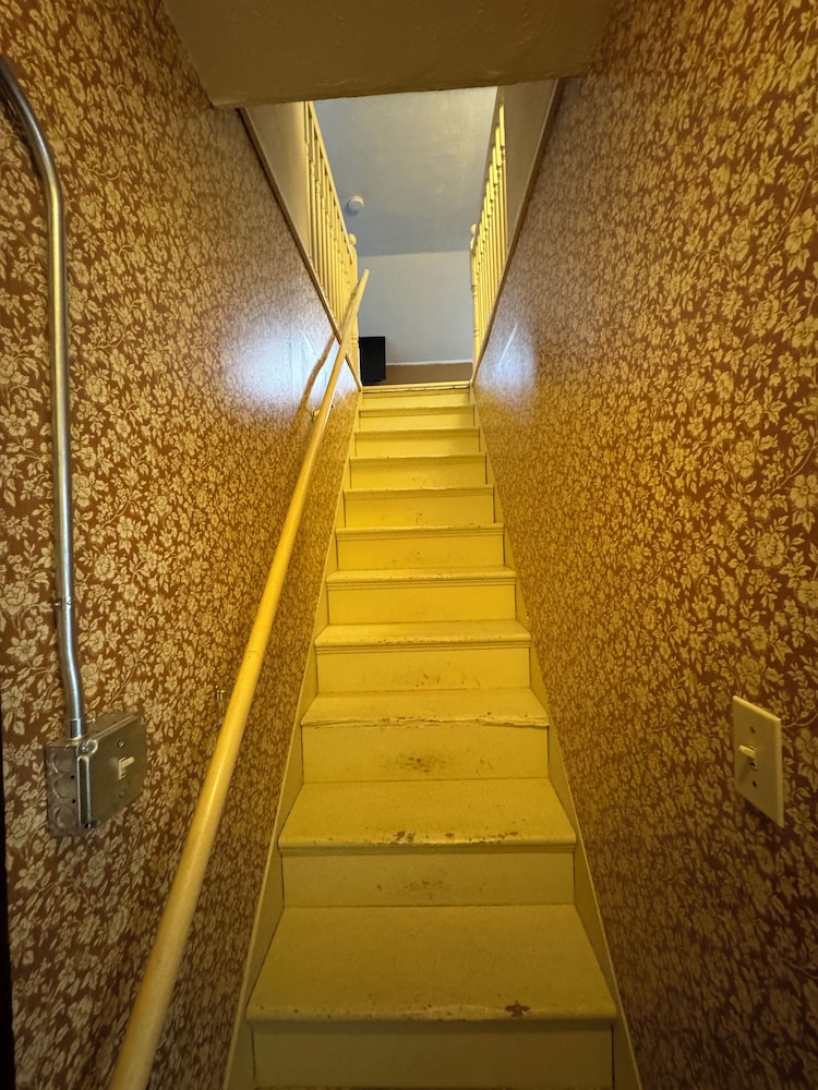 St James Hotel - photo 5