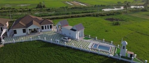 Fscottage - carbon neutral hotel in Unknown City