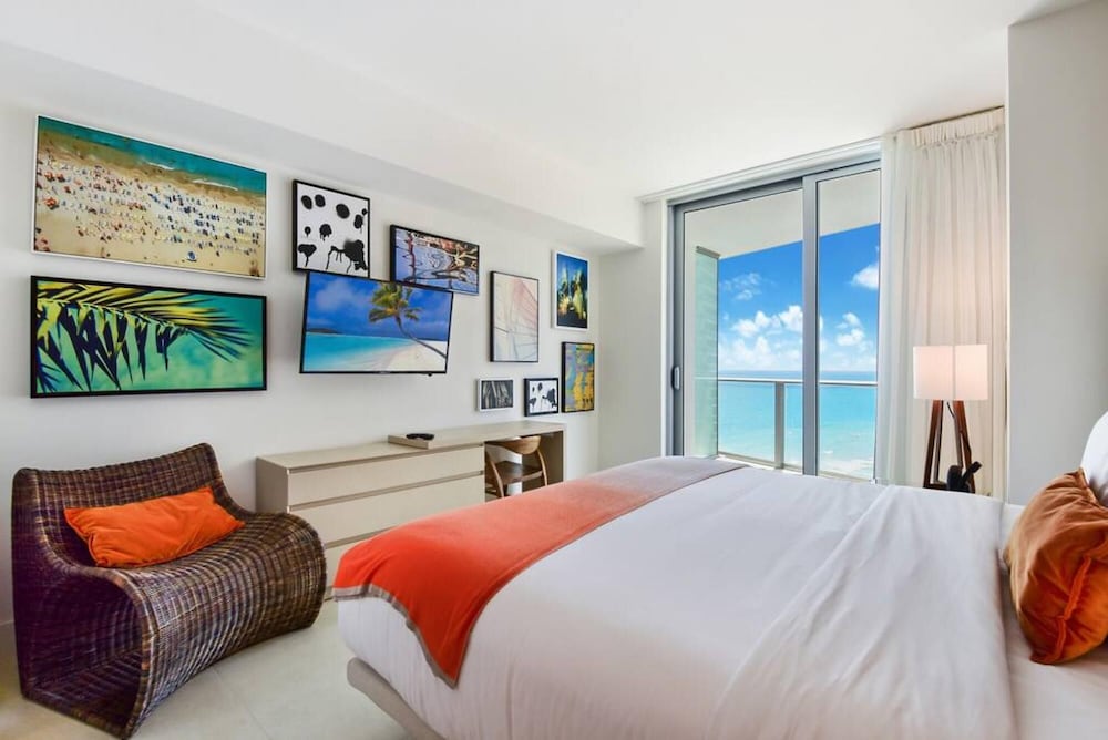 Luxe Stay at Hyde Resort oceanfront Amenities - photo 3