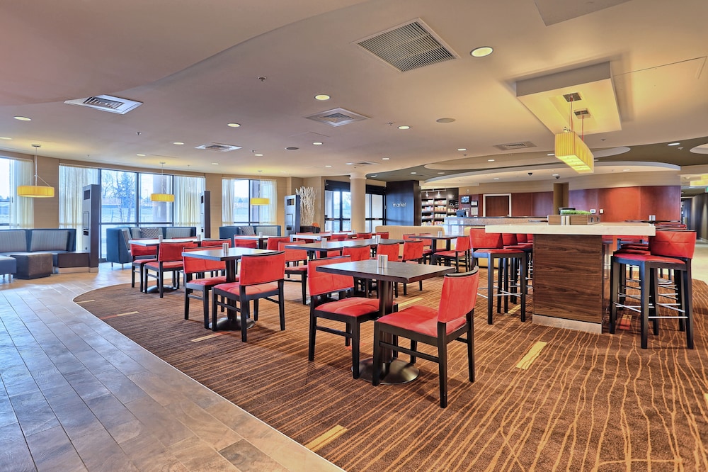 Courtyard by Marriott Harrisburg West Mechanicsburg - photo 35