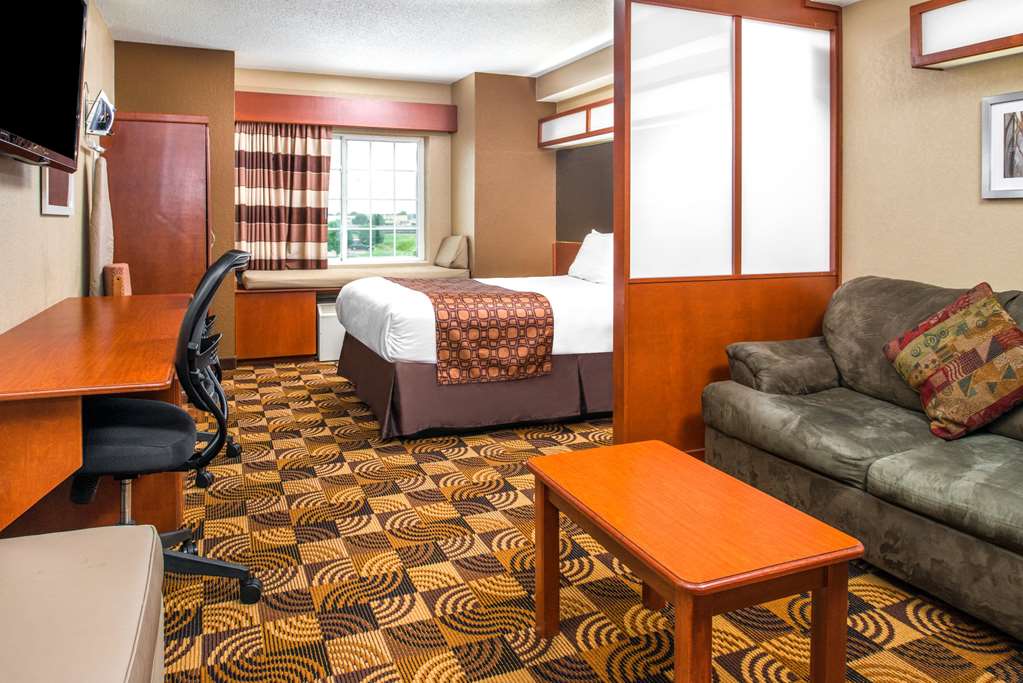 Microtel Inn & Suites by Wyndham Lincoln - photo 26