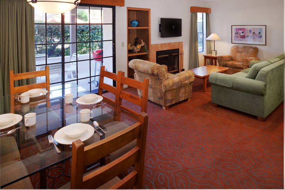 Riviera Oaks Resort - photo 13
