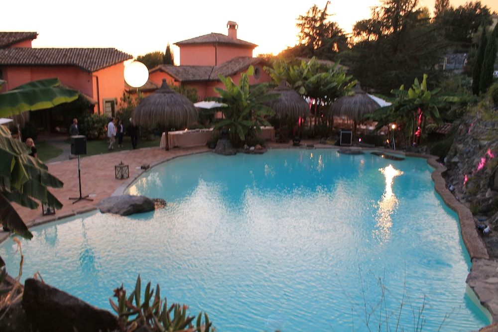 Antica Pietrara — 4-Star Luxury Hotel in Formello, Italy