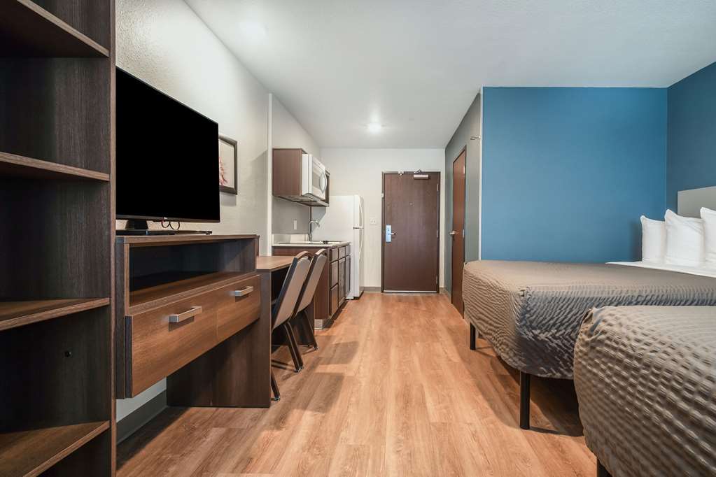 WoodSpring Suites Naples West - photo 18