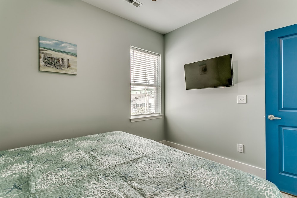 Together Resorts Cherry Grove Resort at 5401 A N Ocean Blvd - photo 11
