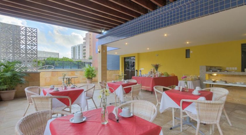 Praia Mansa Suite Hotel