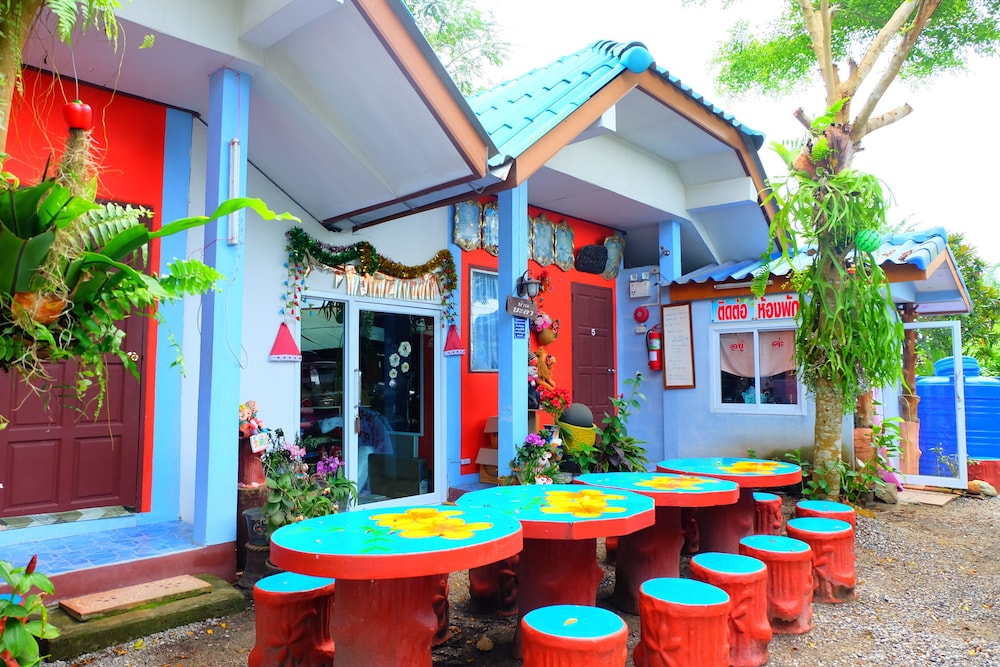 Pornpan Resort - carbon neutral hotel in Koh Samui