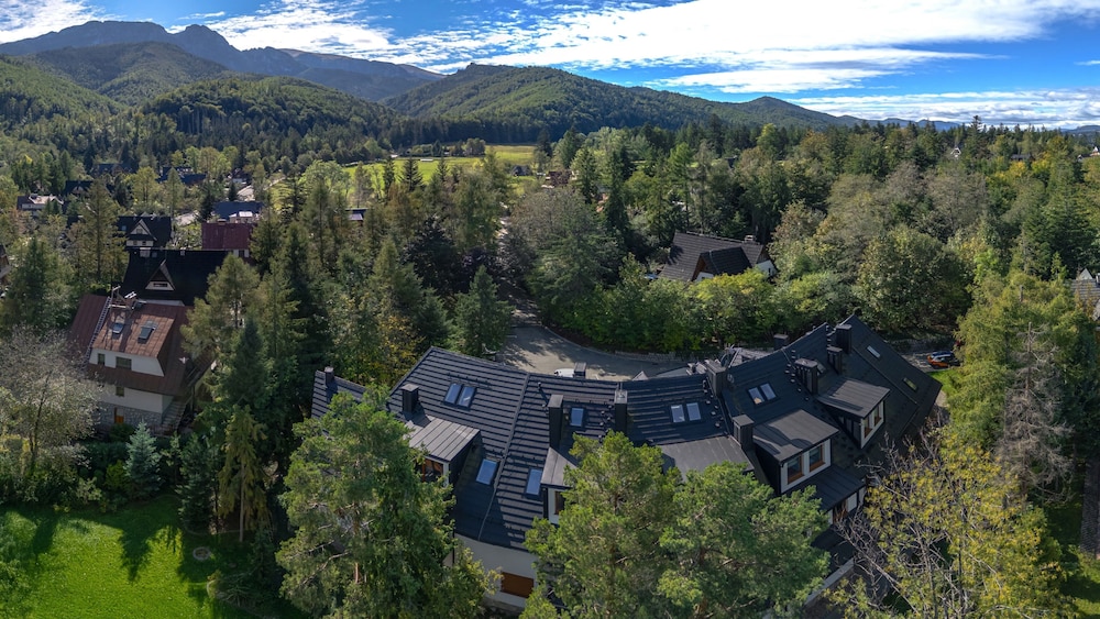 Mountain Apartments Bogdańskiego Residence — 4-Star Luxury Hotel in Zakopane, Poland