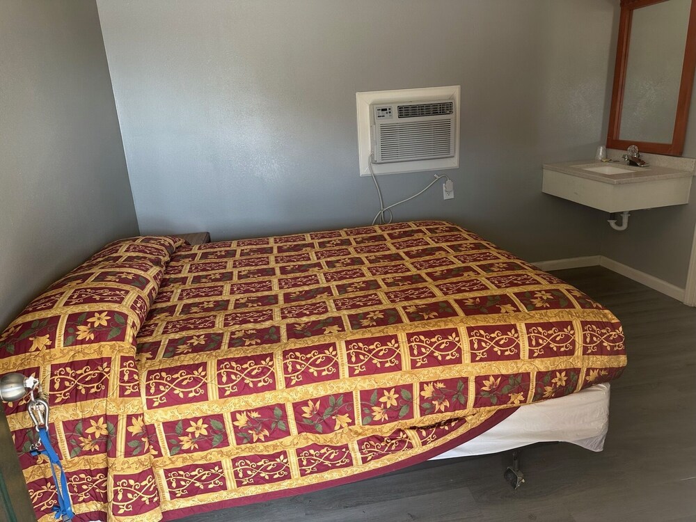Super Inn - last minute hotel in Newport
