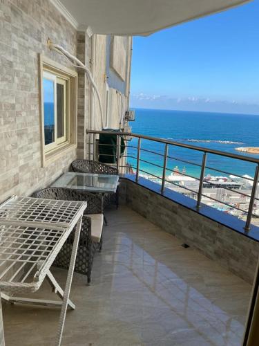 للعائلات فقط the fardous apartment sea view — 4-Star Luxury Hotel in Alexandria, Egypt