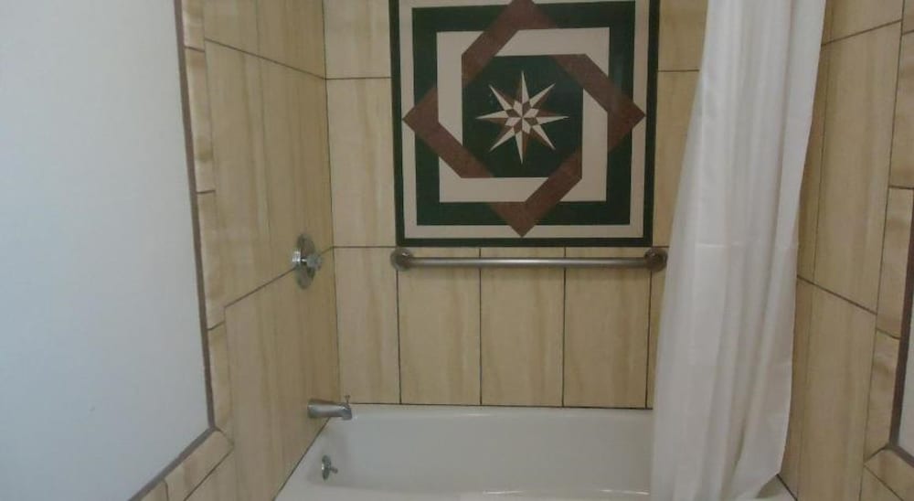 Motel 6 Glendale CA Pasadena Burbank Los Angeles - photo 27