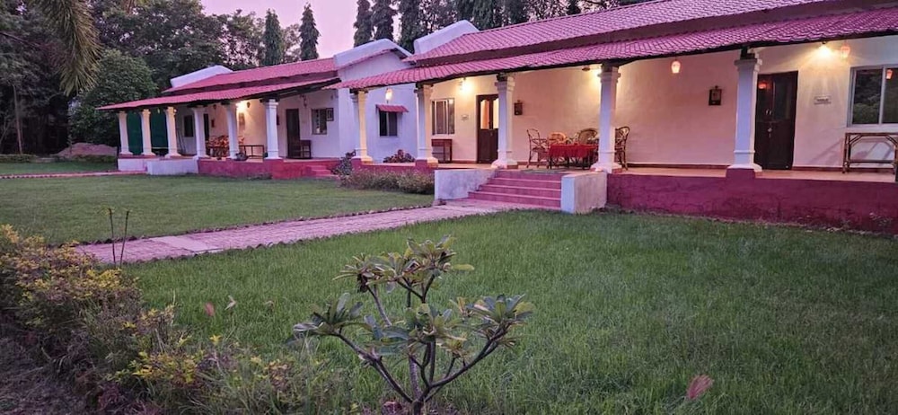 KP Cottages - carbon neutral hotel in Kanker