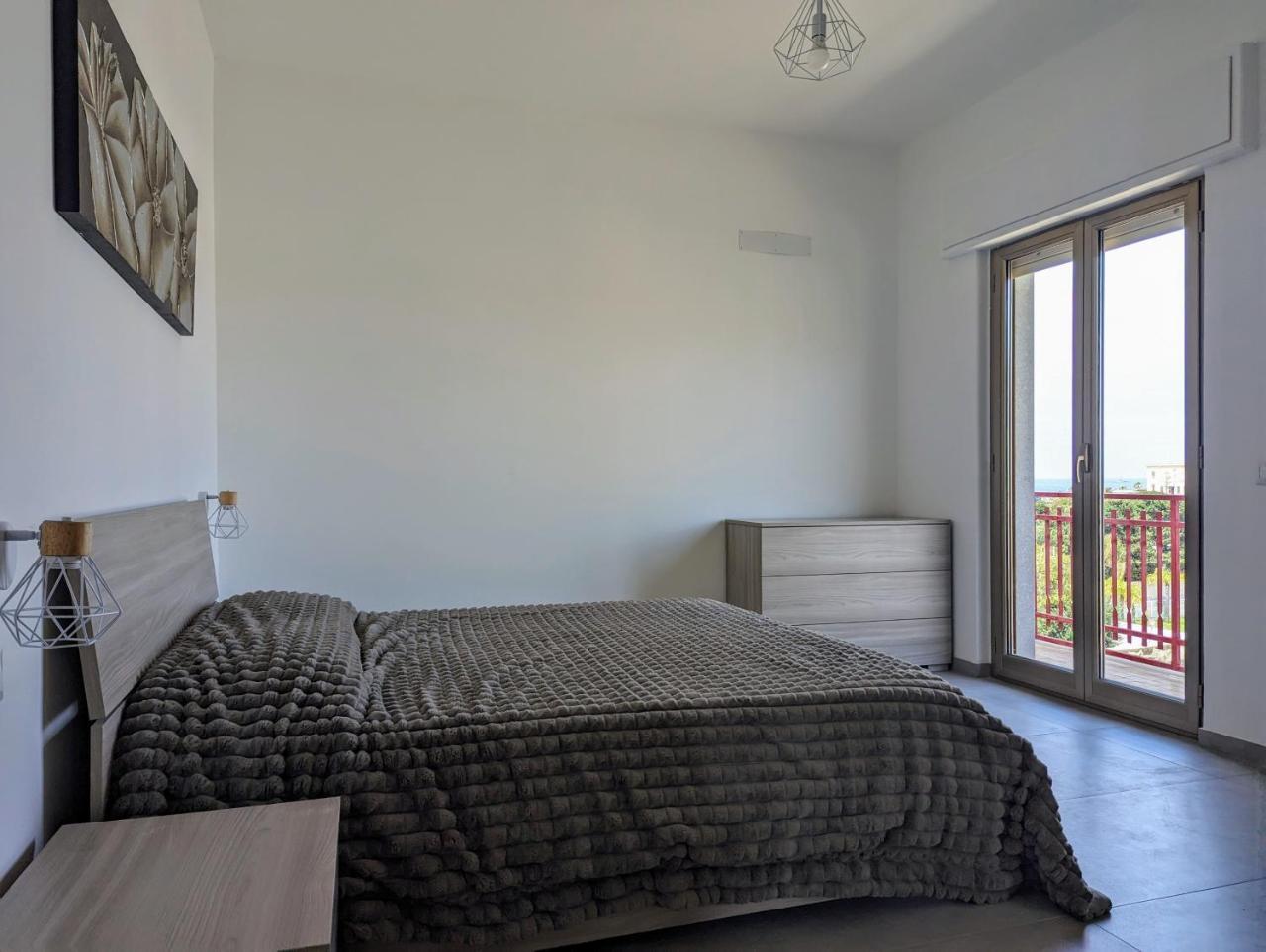 Alcantara — 4-Star Luxury Hotel in Casa Santa, Italy