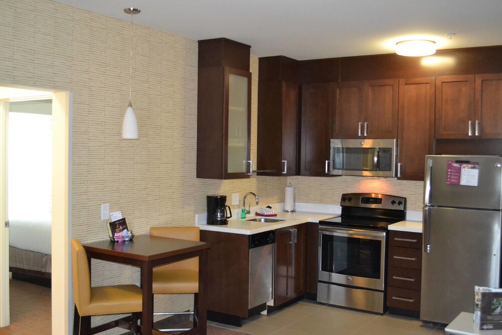 Residence Inn by Marriott Savannah Airport - photo 8