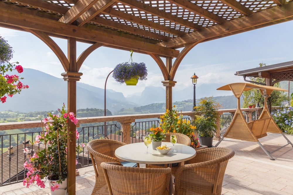 Hotel Miravalle — hotel in San Lorenzo In Banale