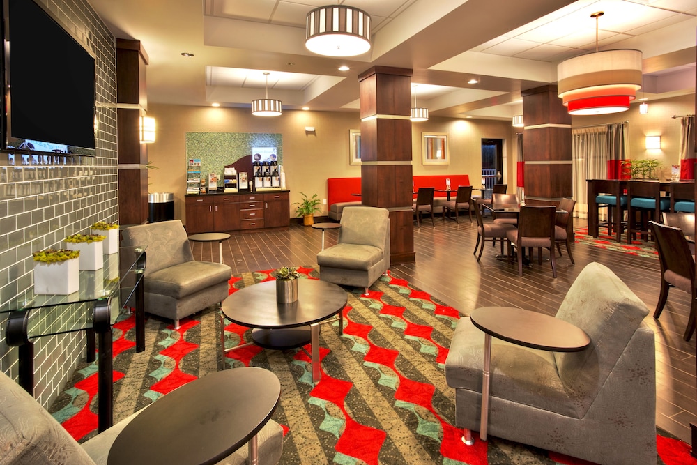 Holiday Inn Express & Suites Oak Ridge by IHG - photo 26