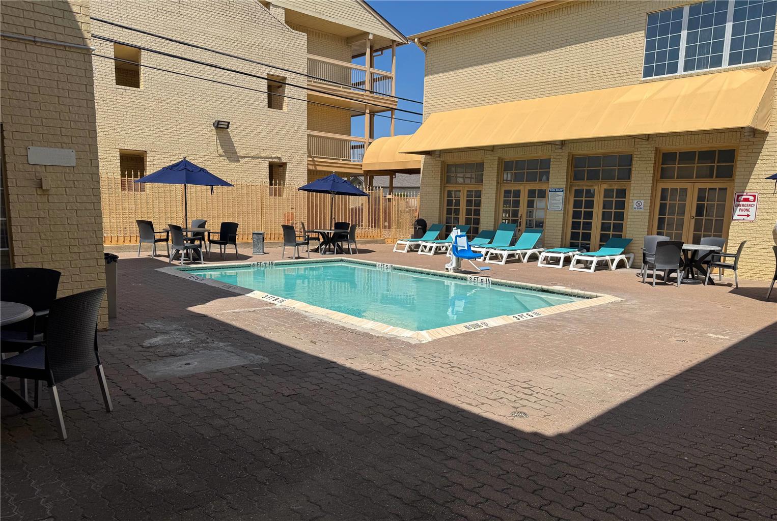 Days Inn by Wyndham Georgetown - photo 11