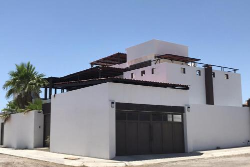 Alberca privada y futbolito incluido — 4-Star Luxury Hotel in San Carlos, Mexico