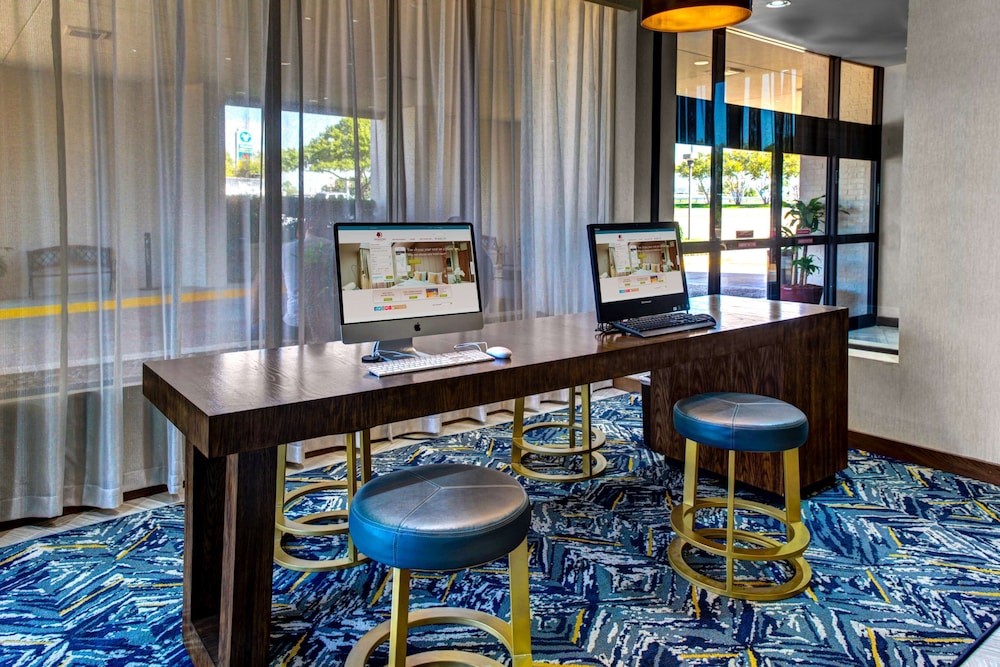 DoubleTree by Hilton Hotel Arlington DFW South - photo 27