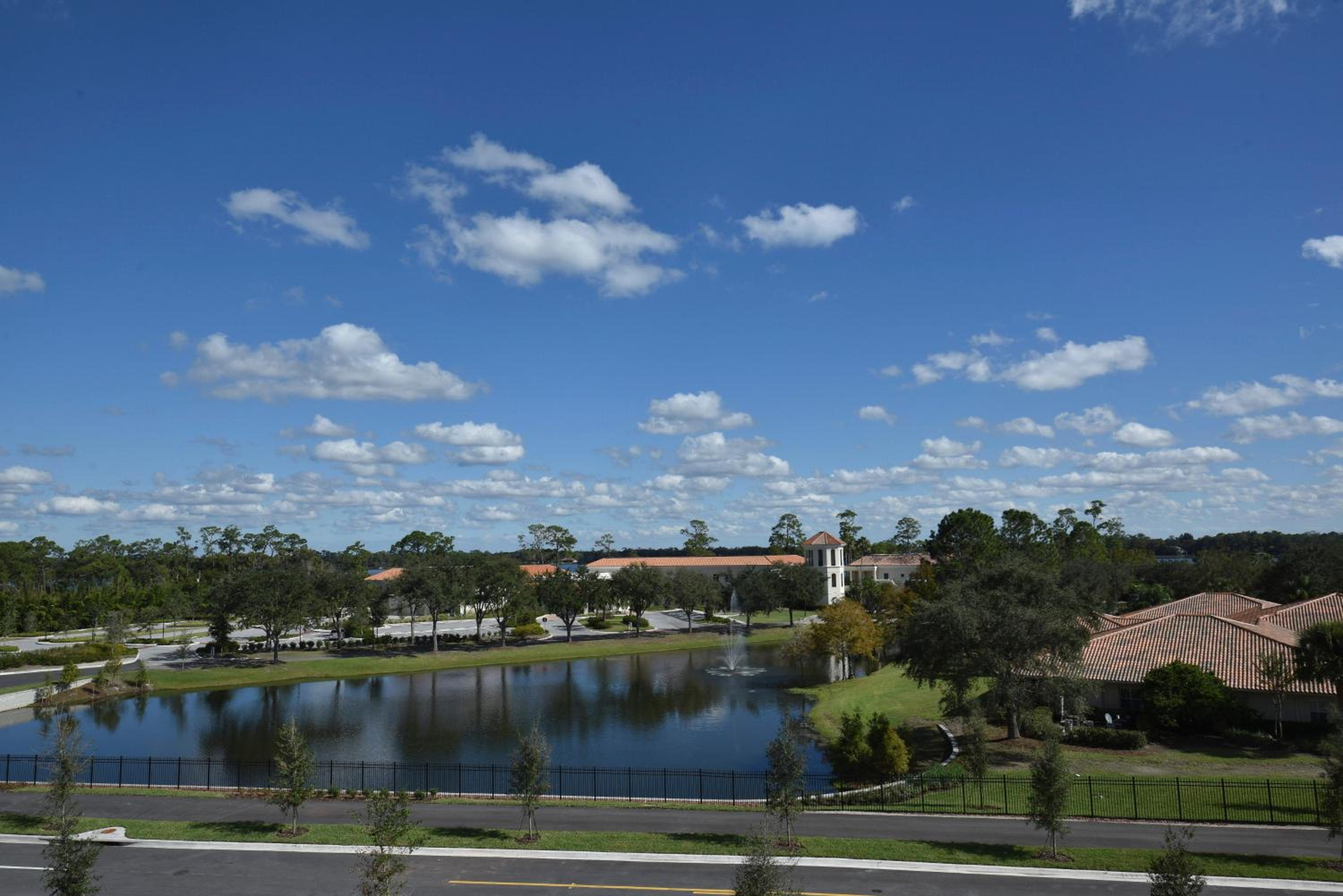 Holiday Inn Express & Suites Orlando Southeast by IHG - photo 79