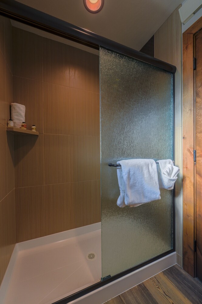 Golden Stone Inn - photo 24