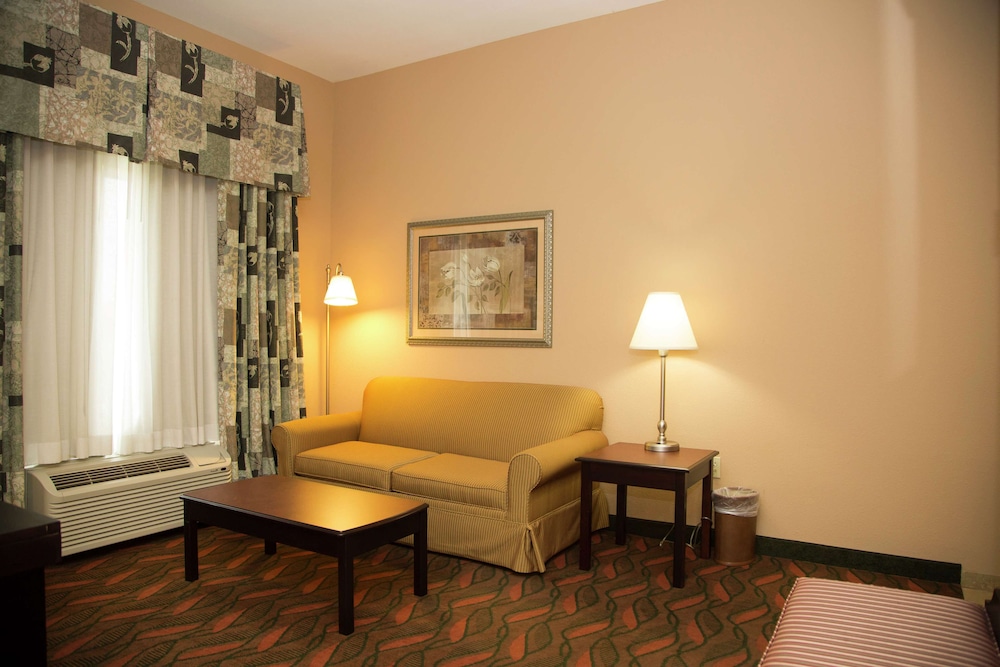 Hampton Inn & Suites Houston Rosenberg - photo 39
