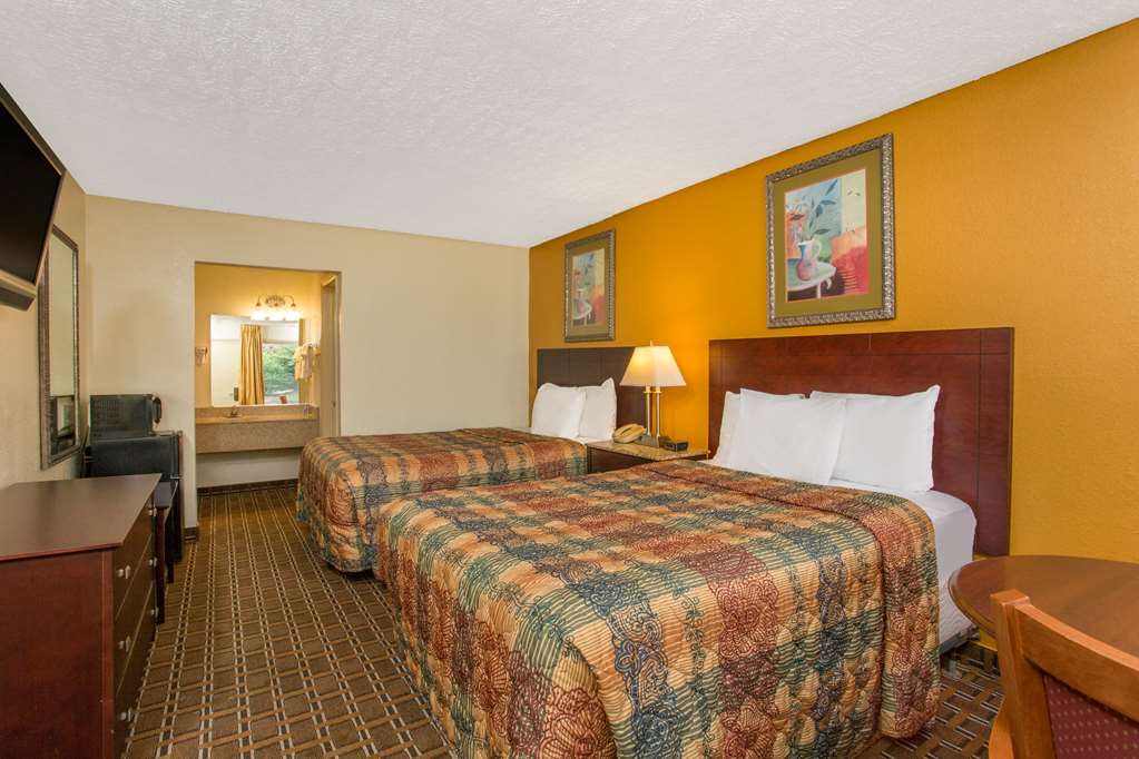 Days Inn by Wyndham Chester - photo 8