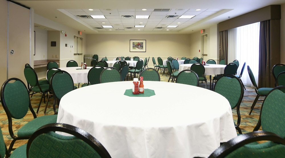 Hilton Garden Inn Secaucus Meadowlands - photo 47