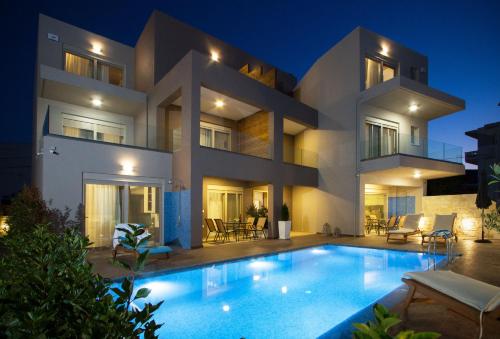 Enali Villas — 4-Star Luxury Hotel in Kissamos, Greece