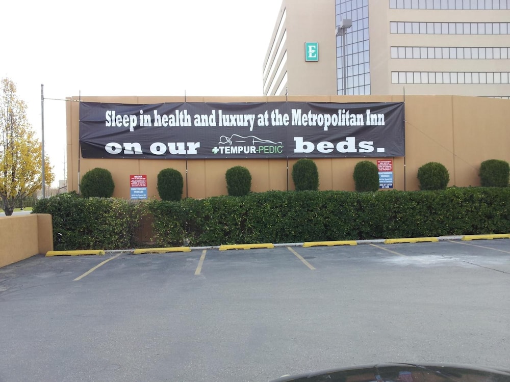 The Metropolitan Inn - photo 24