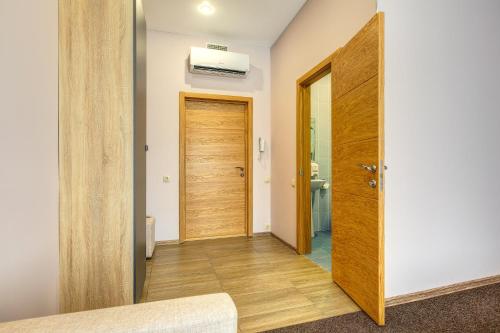 Hotel Vezendorf — carbon neutral stay, Khimki