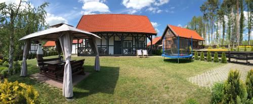 Tomaszówka Domek na Kaszubach in Sierakowice, Poland