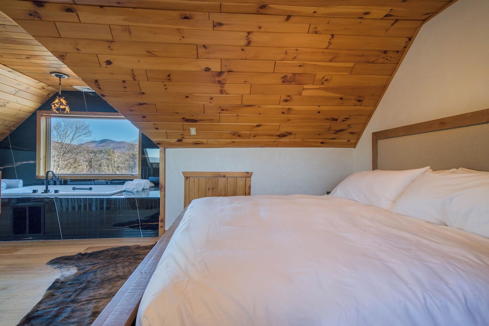 The Haüs Windham Spacious Suites Hot Tub Mountain Views - photo 30