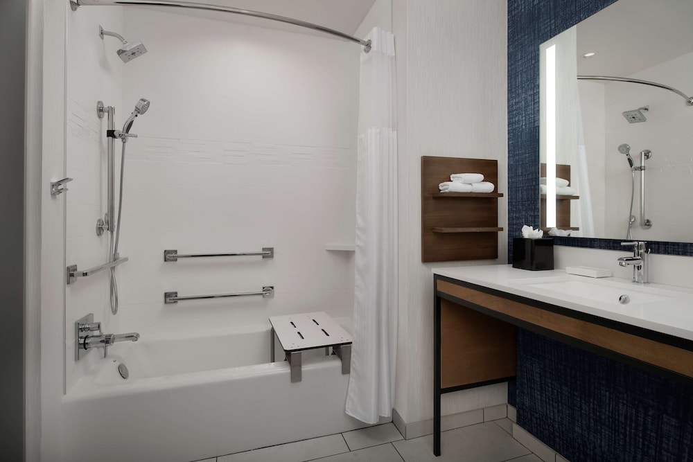 Hilton Garden Inn San Jose Airport - photo 25