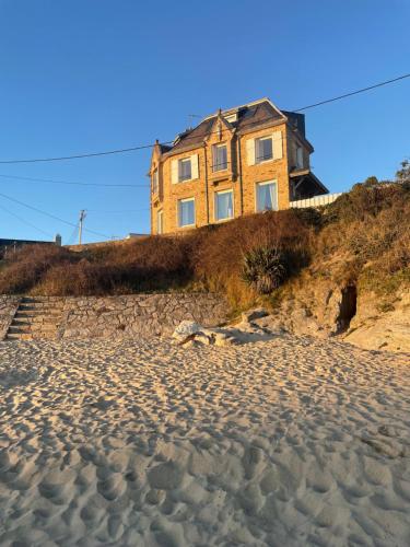 Villa Sainte Anne Ploemeur — 4-Star Luxury Hotel in Ploemeur, France