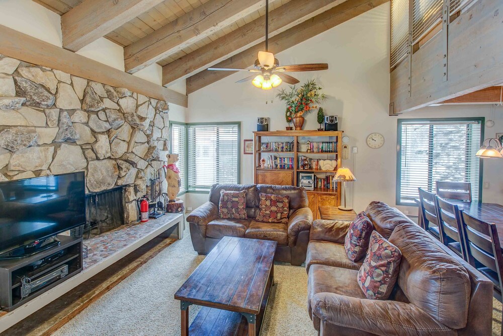 Fireside at The Village #315 2 Br Condo — 4-Star Luxury Hotel in Mammoth Lakes, United States