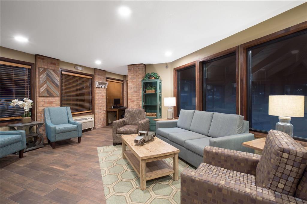 AmericInn by Wyndham Mount Pleasant - photo 5