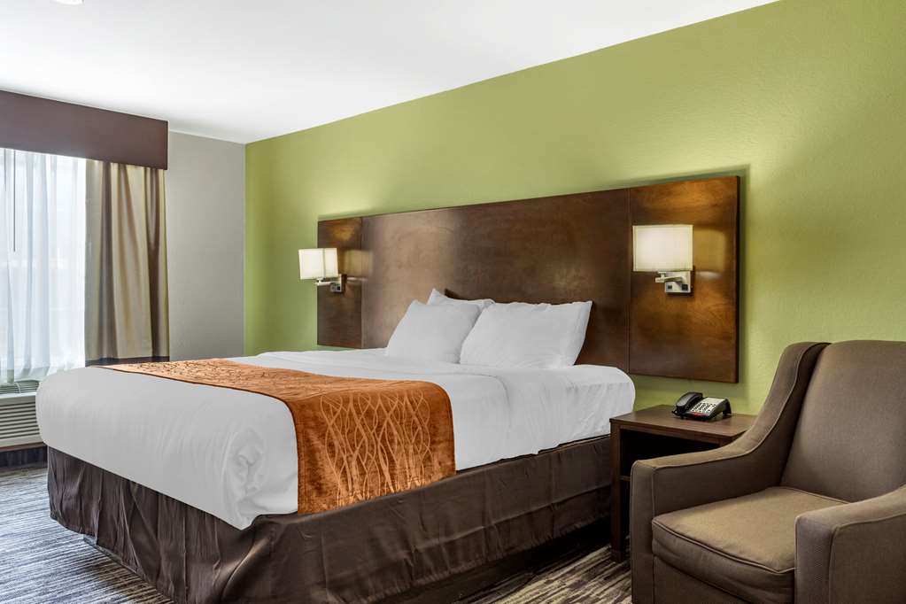 Comfort Inn & Suites North Little Rock JFK Blvd - photo 9
