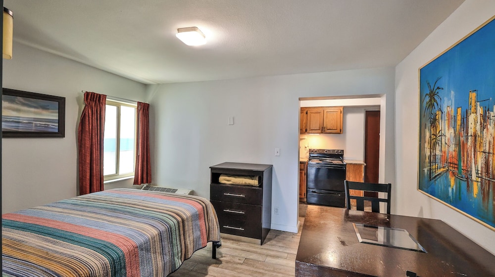 Driftwood Beach Motel - photo 61